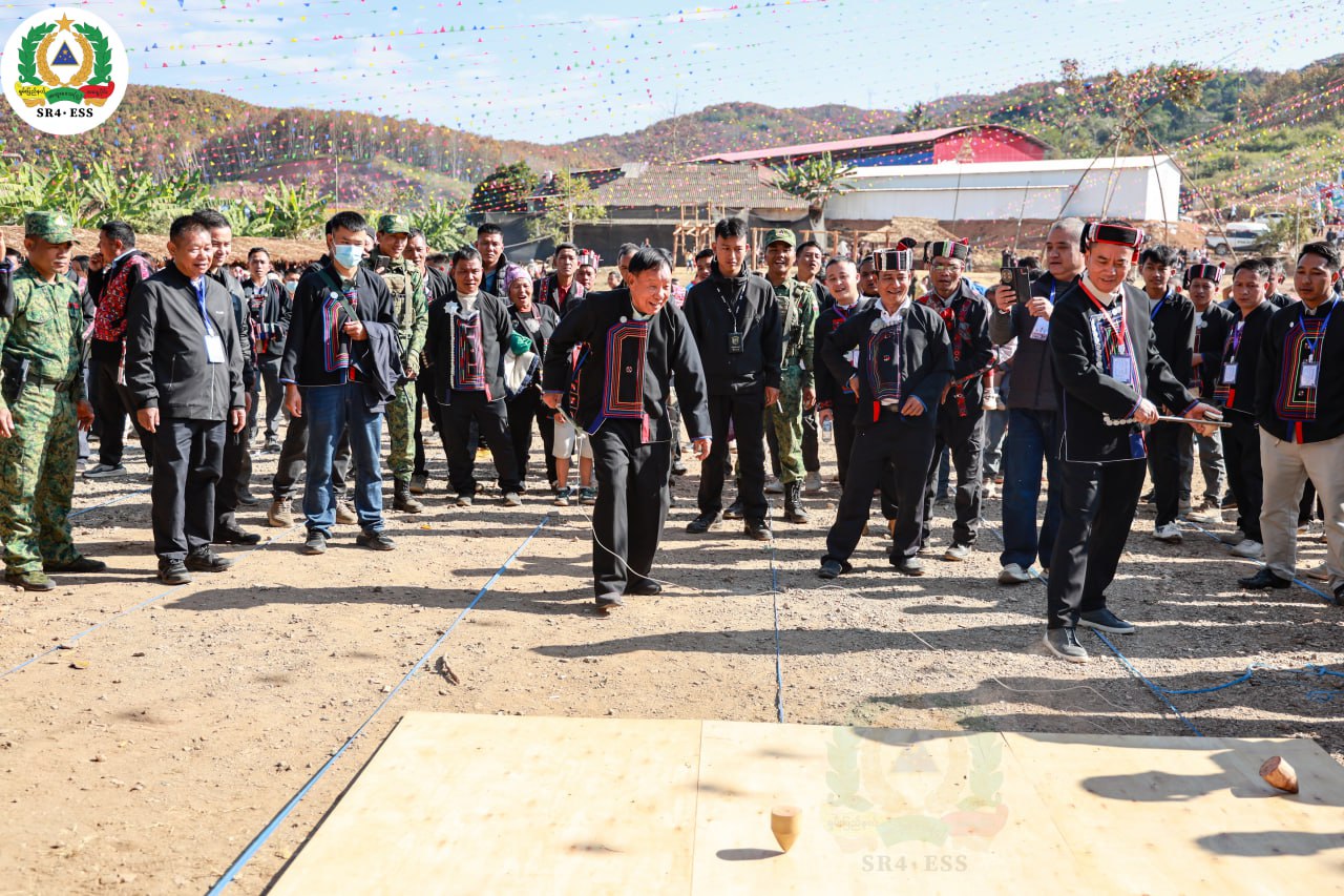 (၂၀) ကြိမ်မြောက် အာခါတိုင်းရင်းသား မိရိုးဖလာ ''ခါးထောင်းဖ'' ပွဲတော်ကို နမ့်ပန်းခရိုင်၌ စည်ကားသိုက် မြိုက်စွာ ကျင်းပပြုလုပ်