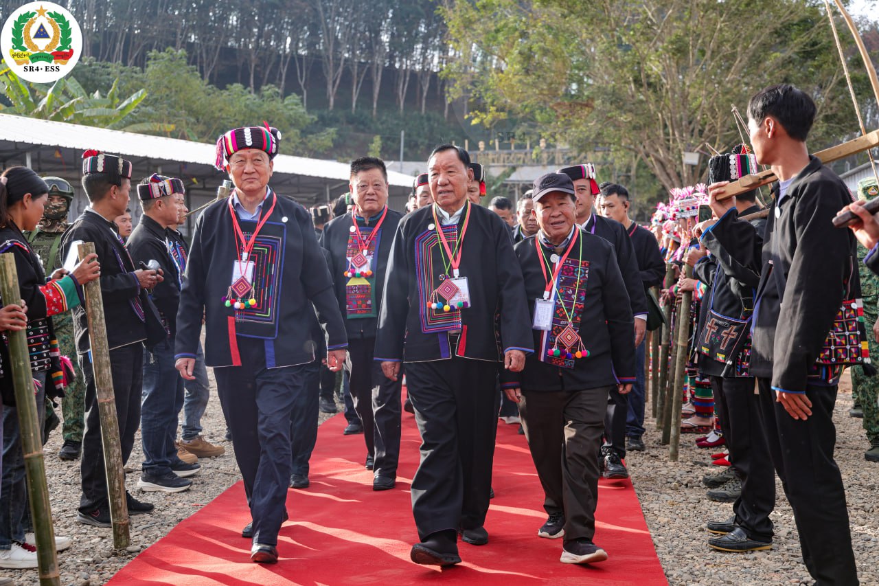(၂၀) ကြိမ်မြောက် အာခါတိုင်းရင်းသား မိရိုးဖလာ ''ခါးထောင်းဖ'' ပွဲတော်ကို နမ့်ပန်းခရိုင်၌ စည်ကားသိုက် မြိုက်စွာ ကျင်းပပြုလုပ်